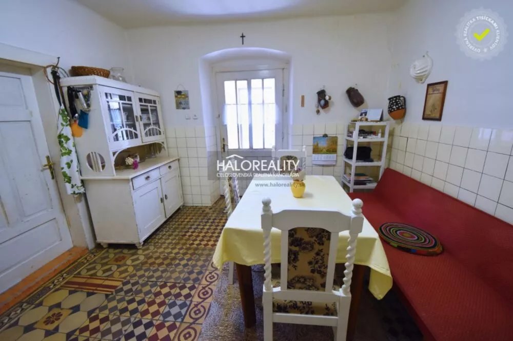 Rodinný dom na predaj 360m2, Nová Baňa, 146101_4