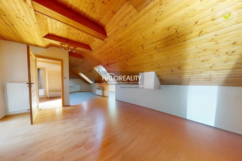 Rodinný dom na predaj 873m2, Liptovská Osada, 150302_19