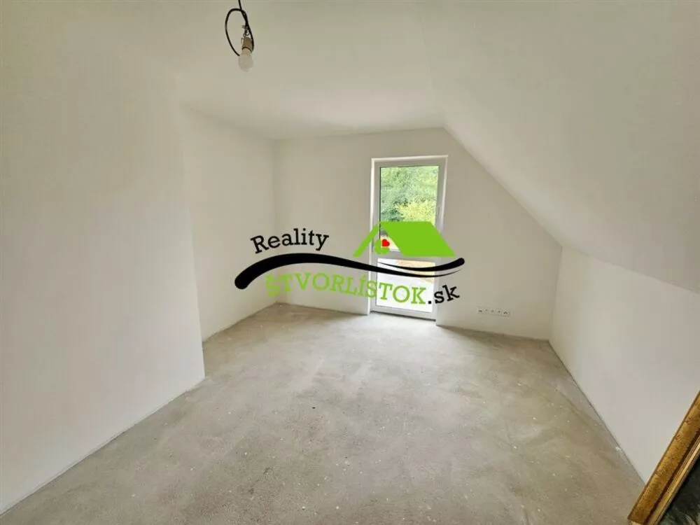 Rodinný dom na predaj 905m2, Zlatnícka Dolina, Skalica, 150356_23