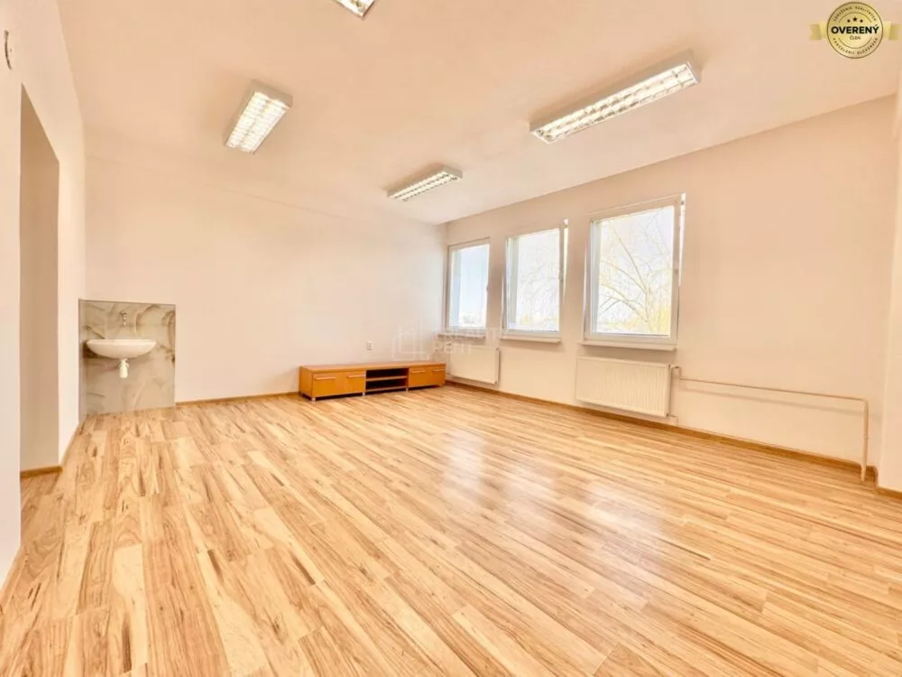 Kancelárie, admin. priestory na prenájom 29m2, Štrková, Žilina, 148308_0