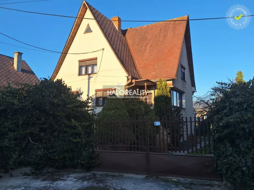 Rodinný dom na predaj 585m2, Nitrianske Rudno, 151819_0