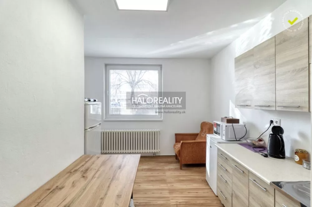 Administratívny objekt na predaj 137m2, Vrbové, 152075_4