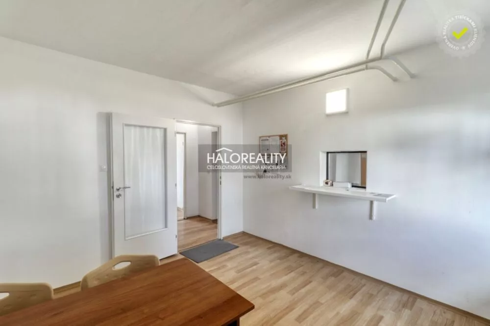 Administratívny objekt na predaj 137m2, Vrbové, 152075_7