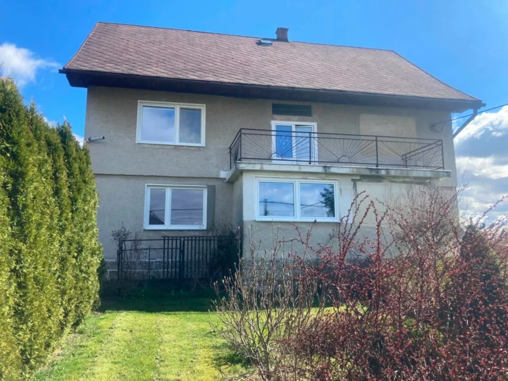 Rodinný dom na predaj 881m2, Liesek, 144897_0