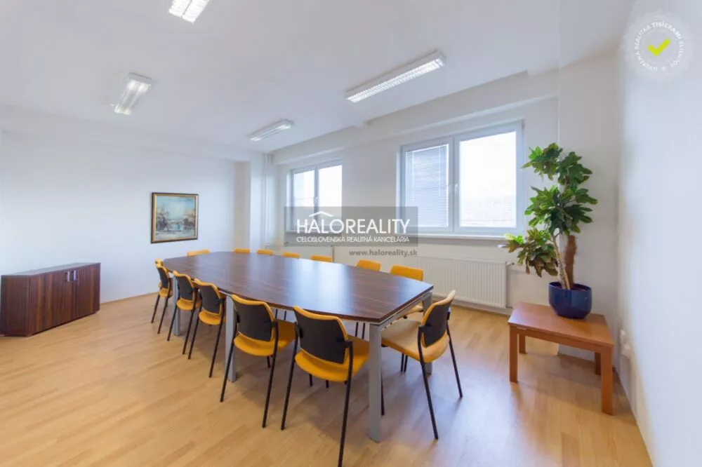 Administratívny objekt na predaj 3811m2, Kolíňany, 152128_14