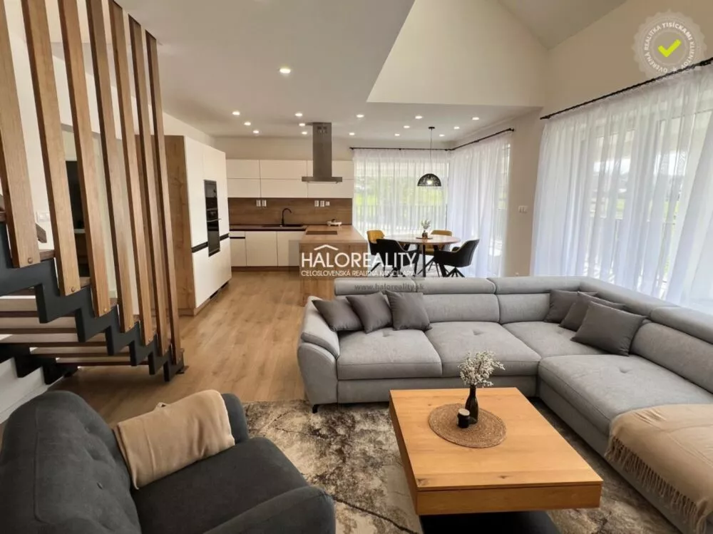 Rodinný dom na predaj 346m2, Slaská, 147527_1