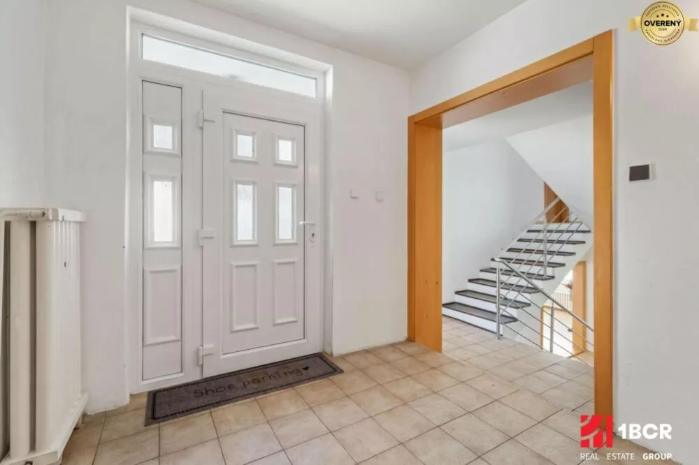 Rodinný dom na predaj 220m2, Plachého, Bratislava - Dúbravka, 152611_1