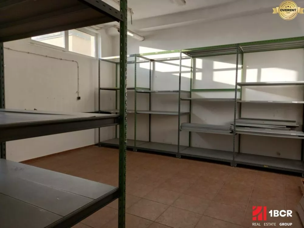 Skladové priestory na prenájom 230m2, Staviteľská, Bratislava - Nové Mesto, 152687_0