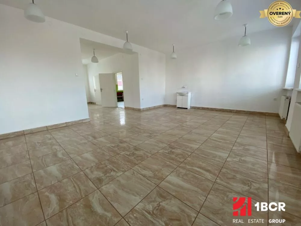 Obchodné priestory na prenájom 22m2, Bratislava - Ružinov, 152725_2