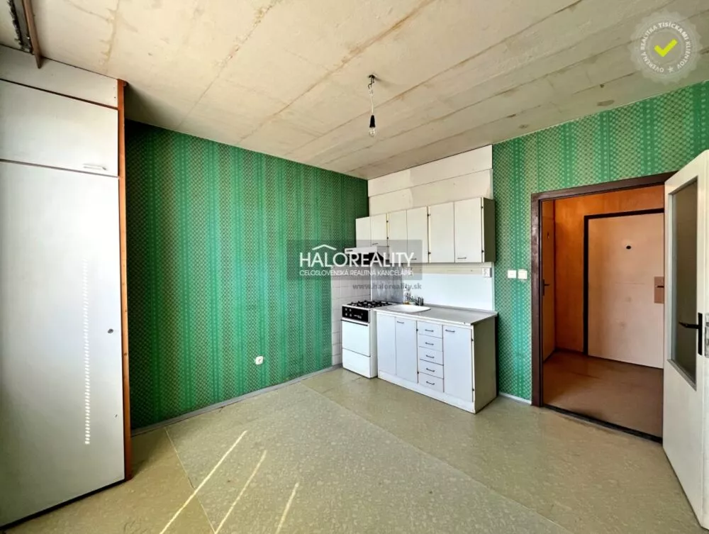 1,5 izbový byt na predaj 35m2, Levice, 152751_0