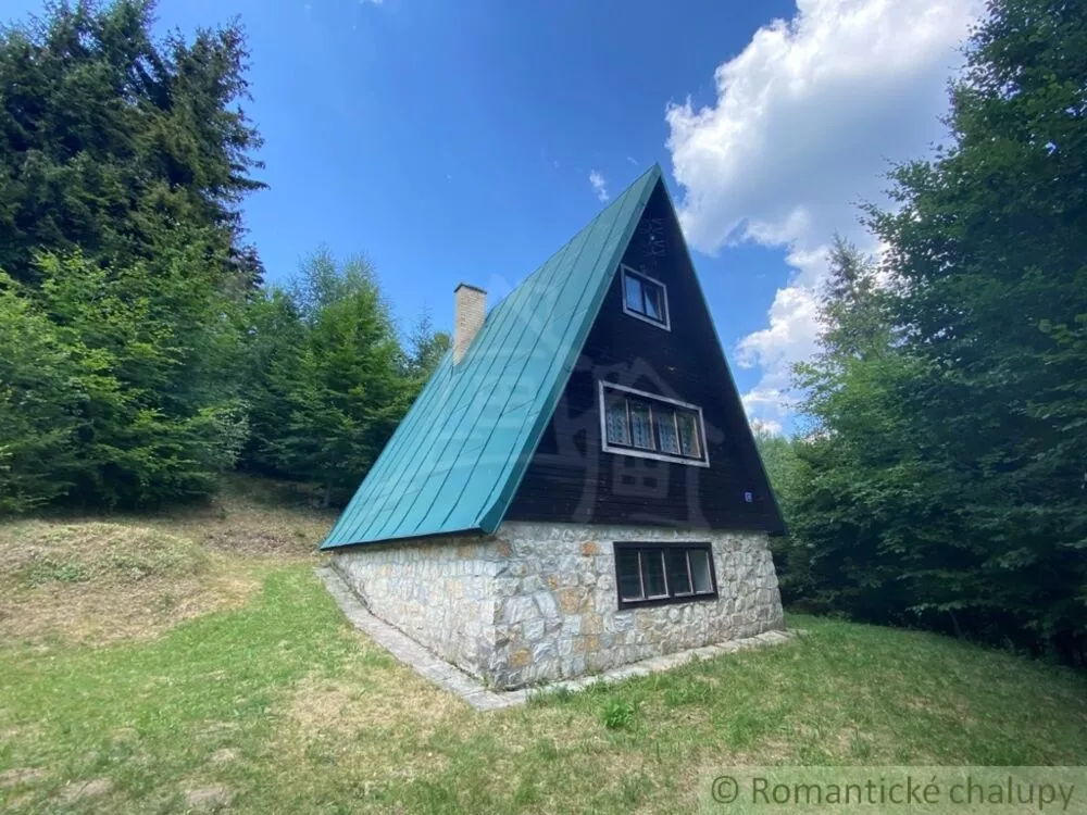 Rodinný dom na predaj 70m2, Látky, 116074_0