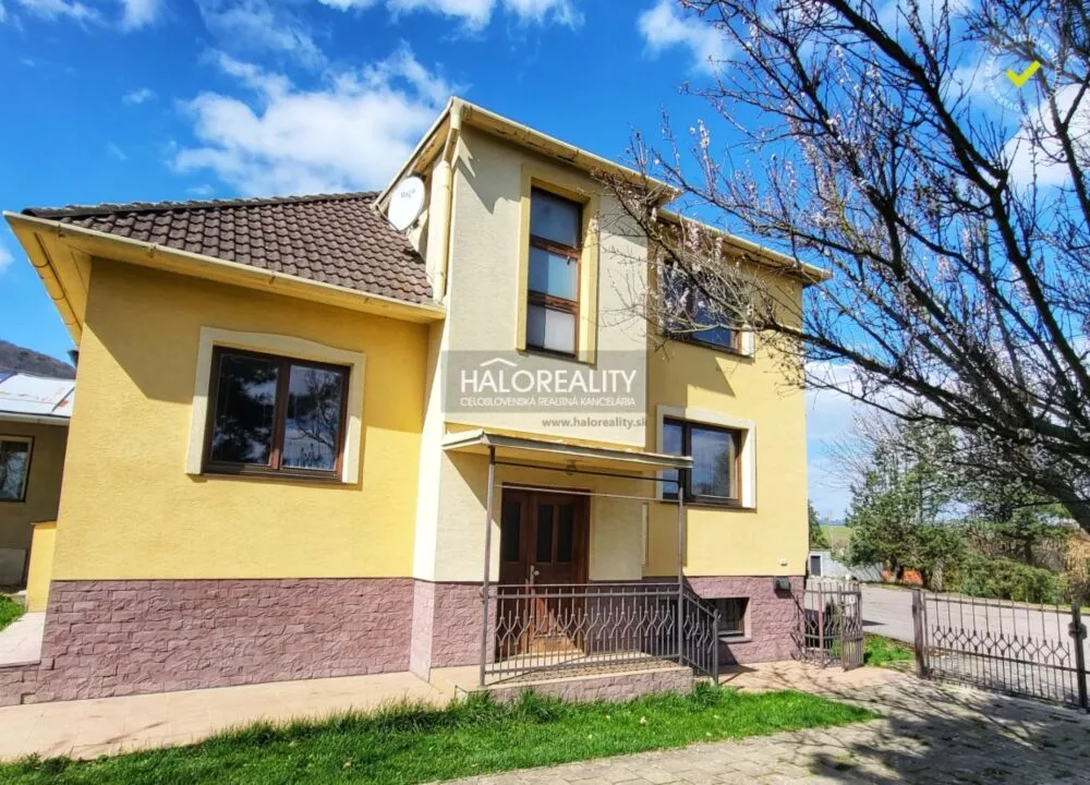 Rodinný dom na predaj 250m2, Horná Ždaňa, 153199_0
