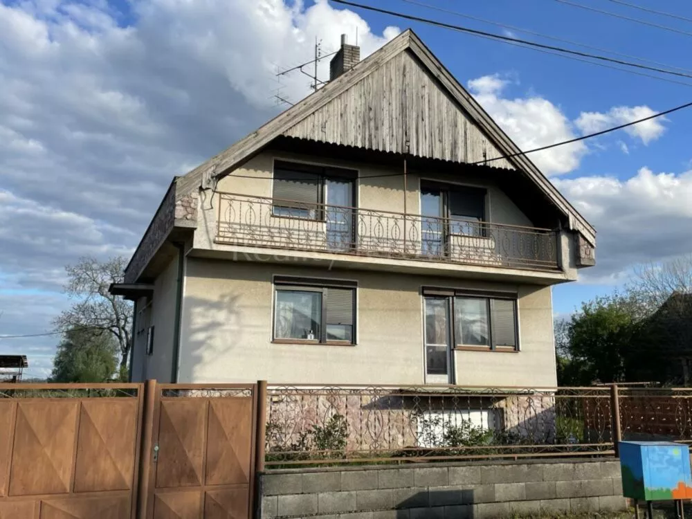 Rodinný dom na predaj 268m2, Žihárec, 153354_0