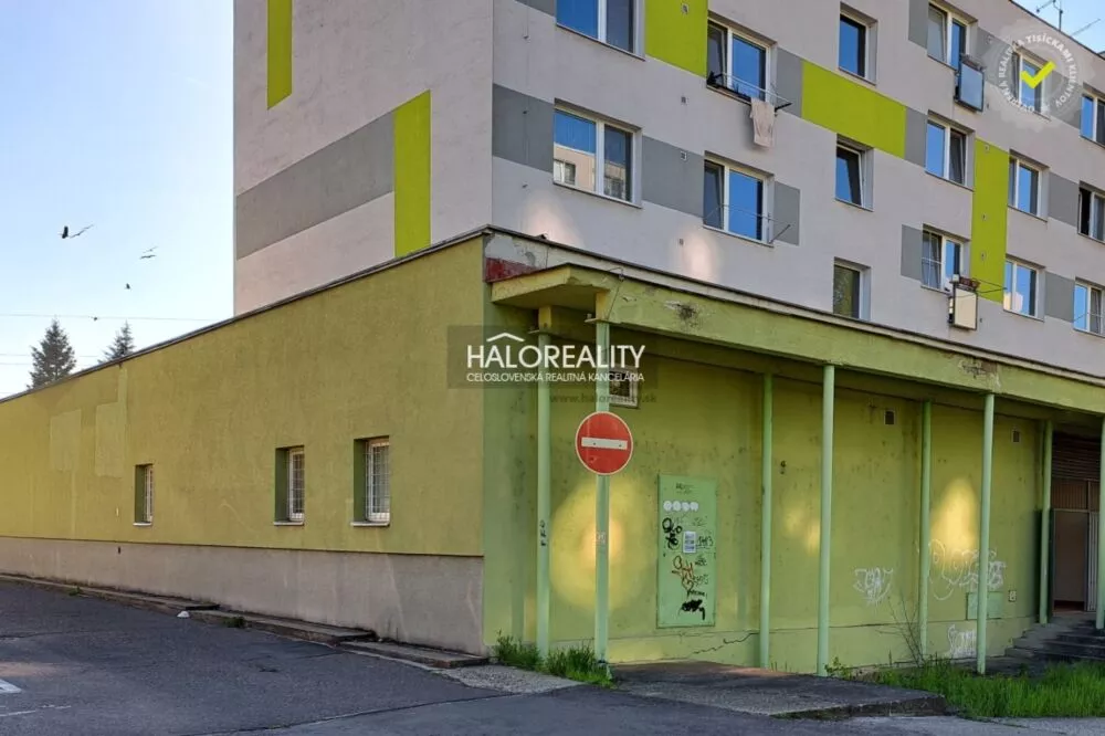 Obchodné priestory na predaj 304m2, Žiar nad Hronom, 153366_2