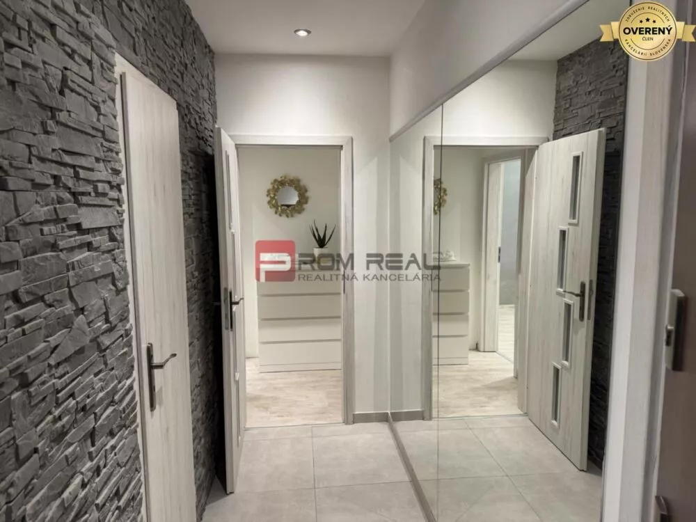 2 izbový byt na predaj 62m2, Hviezdoslavova, Nové Mesto nad Váhom, 153382_0