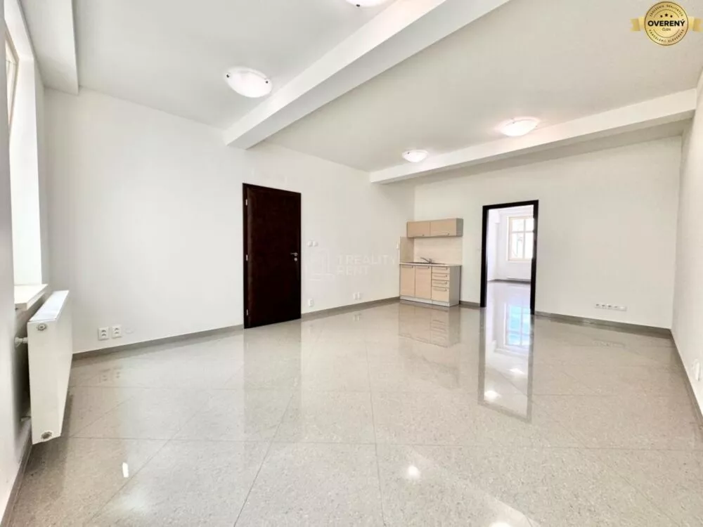 Kancelárie, admin. priestory na prenájom 56m2, Mariánske námestie, Žilina, 153911_2