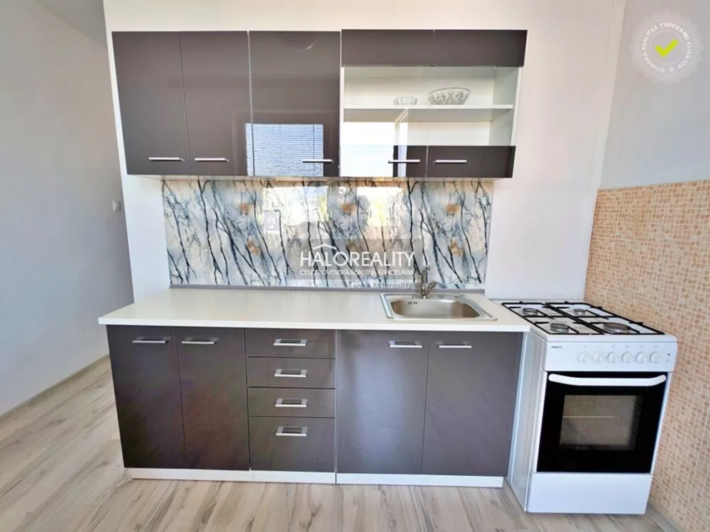 2 izbový byt na prenájom 67m2, Levice, 154111_0