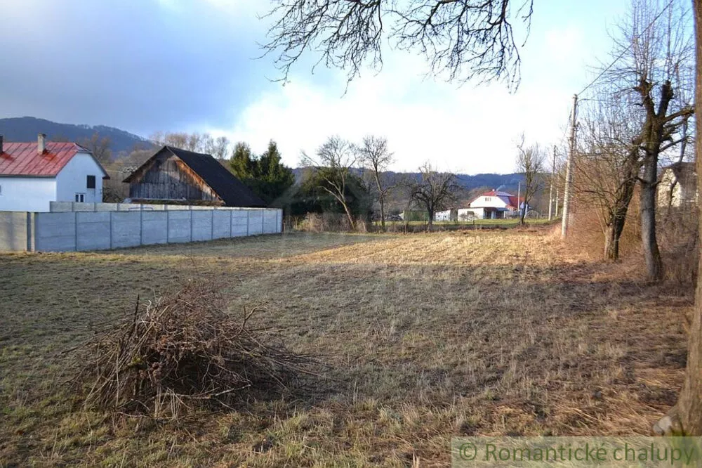Pozemok pre rod. domy na predaj 986m2, Ladomirová, 149727_0