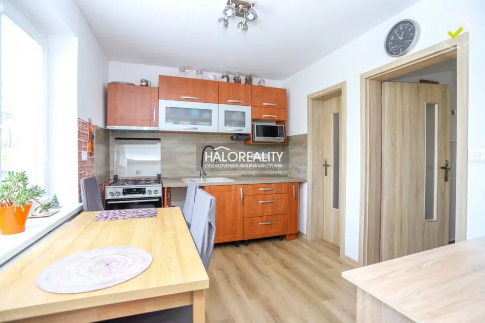 Rodinný dom na predaj 952m2, Považská Bystrica, 154255_0