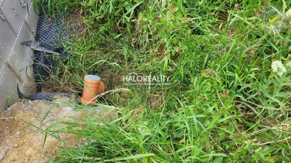 Pozemok pre rod. domy na predaj 318m2, Nitra, 154314_5