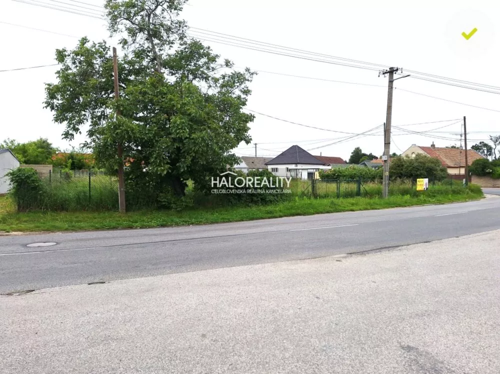 Pozemok pre rod. domy na predaj 1515m2, Šoporňa, 154421_3