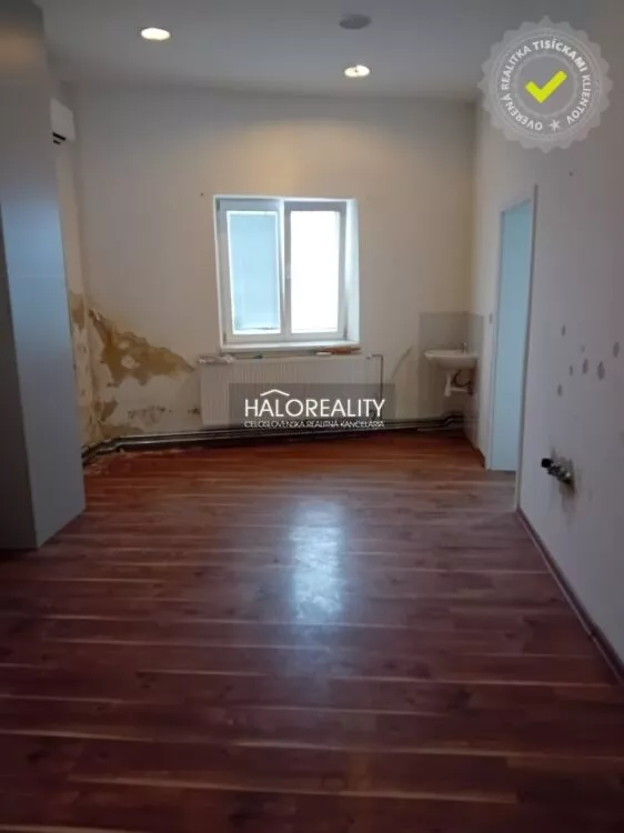 Obchodné priestory na predaj 954m2, Ružomberok, 154866_8