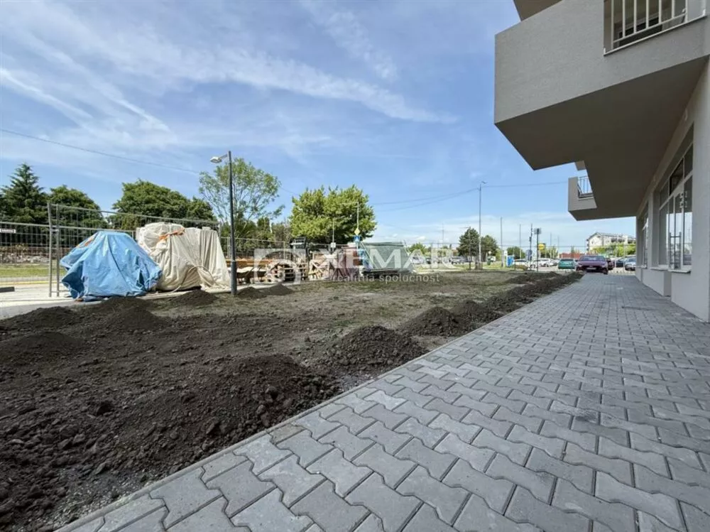 Objekt pre obchod na prenájom 107m2, Dukelská, Bernolákovo, 154994_3