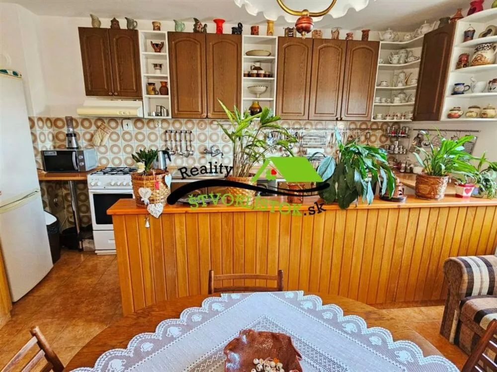 Rodinný dom na predaj 190m2, Jablonica, 154532_1