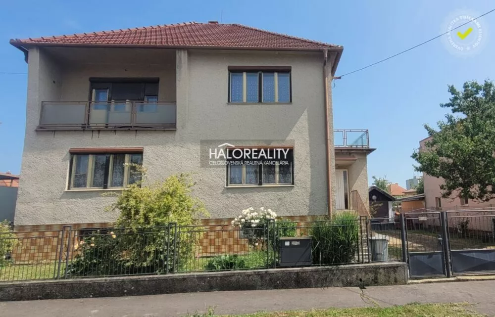 Rodinný dom na predaj 230m2, Zlaté Moravce, 155402_0