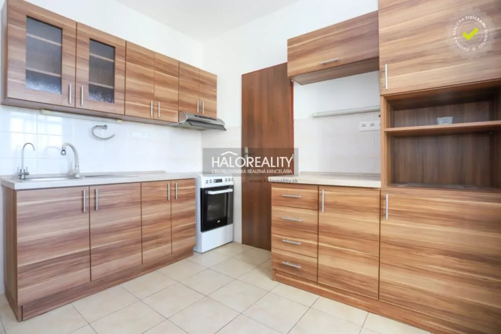 4 izbový byt na prenájom 66m2, Považská Bystrica, 155700_0