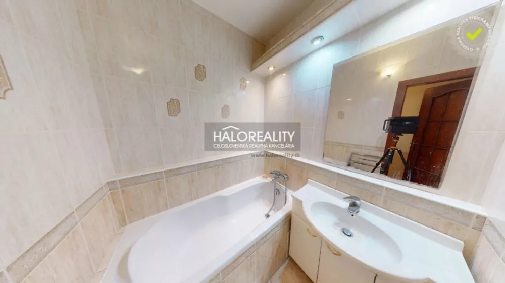 5 a viac izbový byt na predaj 96m2, Nové Mesto nad Váhom, 156296_13