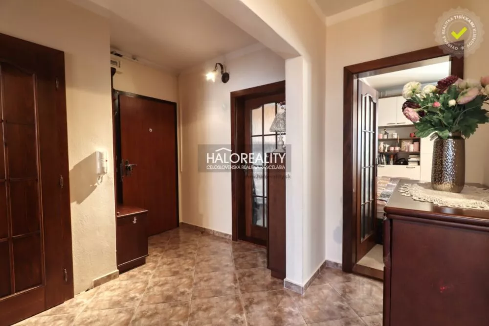 5 a viac izbový byt na predaj 96m2, Nové Mesto nad Váhom, 156296_15