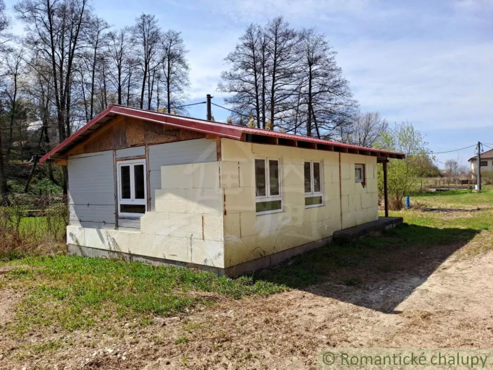Chata a chalupa na predaj 45m2, Moravany nad Váhom, 152750_0