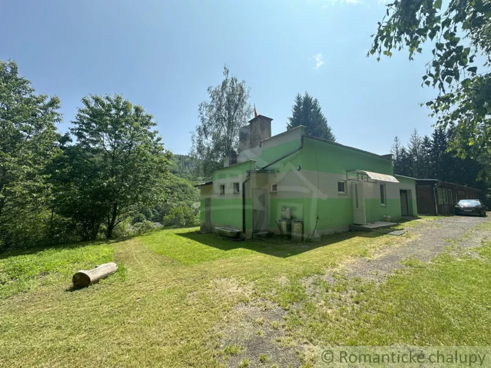 Rodinný dom na predaj 350m2, Zlatno, 154946_0