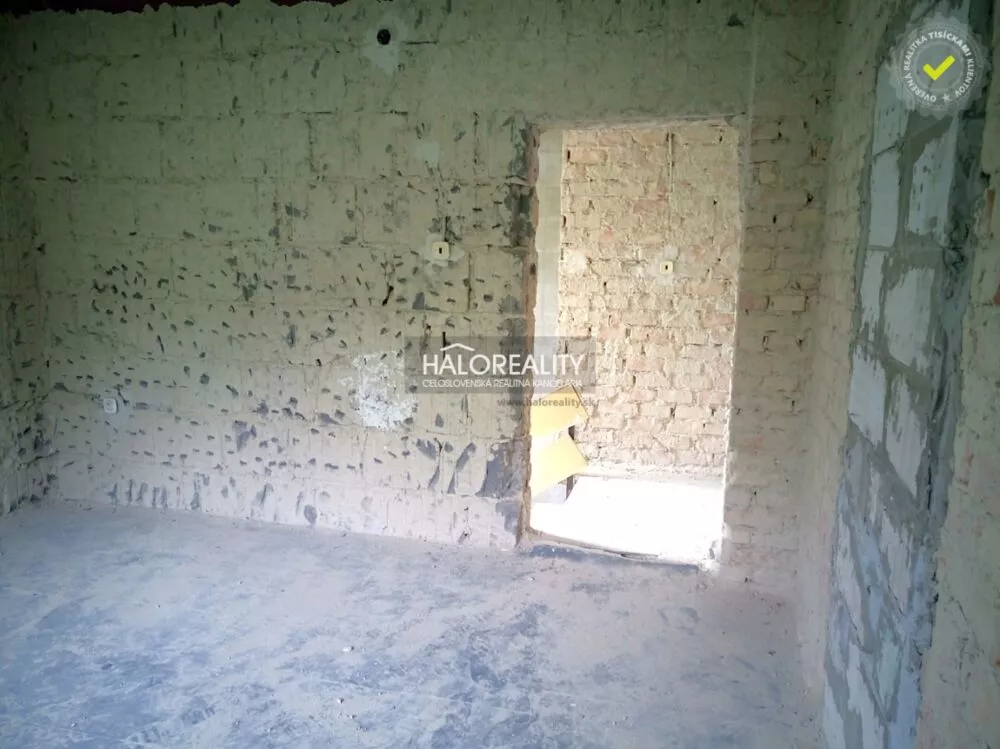 Rodinný dom na predaj 200m2, Dlžín, 156817_11