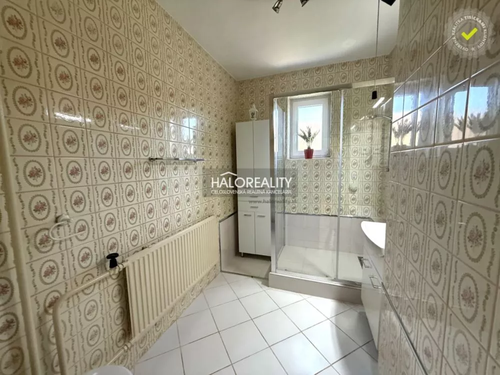 Rodinný dom na predaj 1501m2, Pečeňany, 157835_8