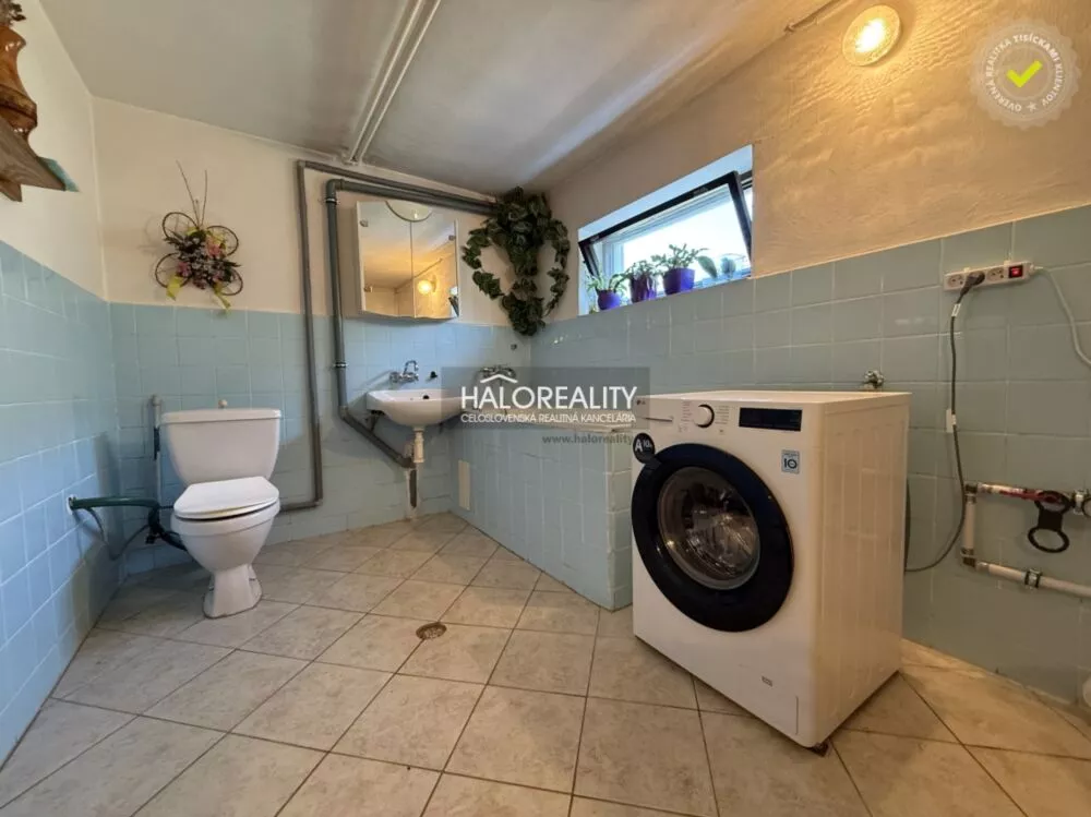 Rodinný dom na predaj 1501m2, Pečeňany, 157835_10