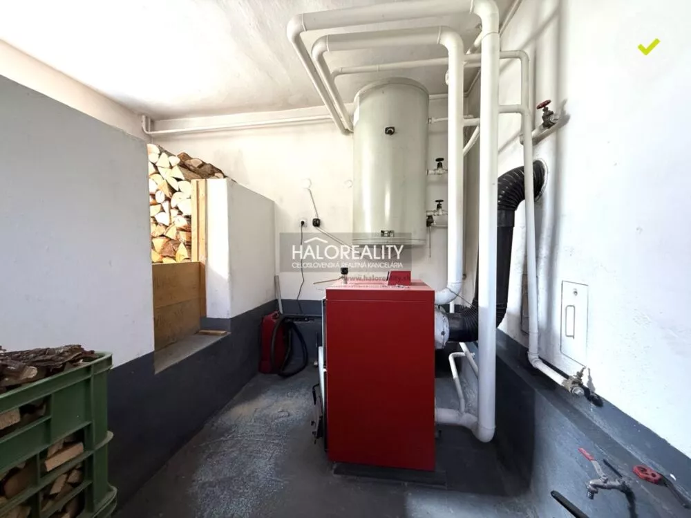 Rodinný dom na predaj 1501m2, Pečeňany, 157835_12