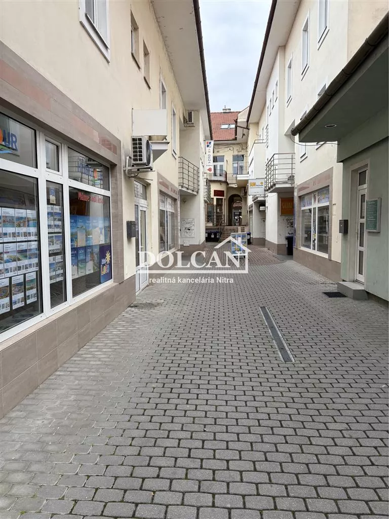 Obchodné priestory na prenájom 30m2, Štefánikova trieda, Nitra, 157917_1