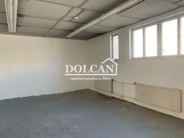 Skladový objekt na prenájom 61m2, Štefánikova trieda, Nitra, 123679_1