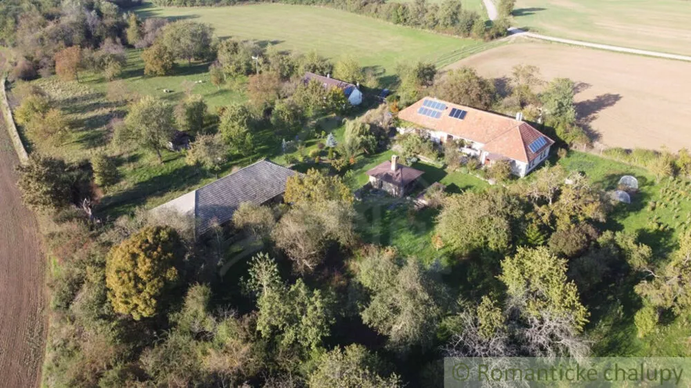 Rodinný dom na predaj 375m2, Žemberovce, 149912_0