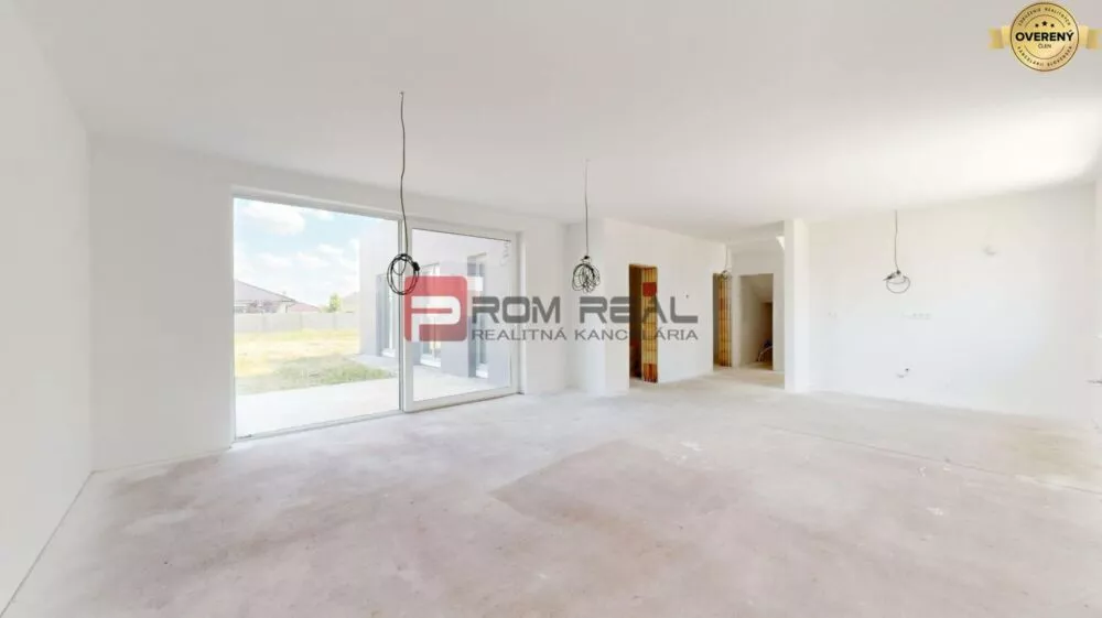 Rodinný dom na predaj 222m2, Cífer, 158065_0
