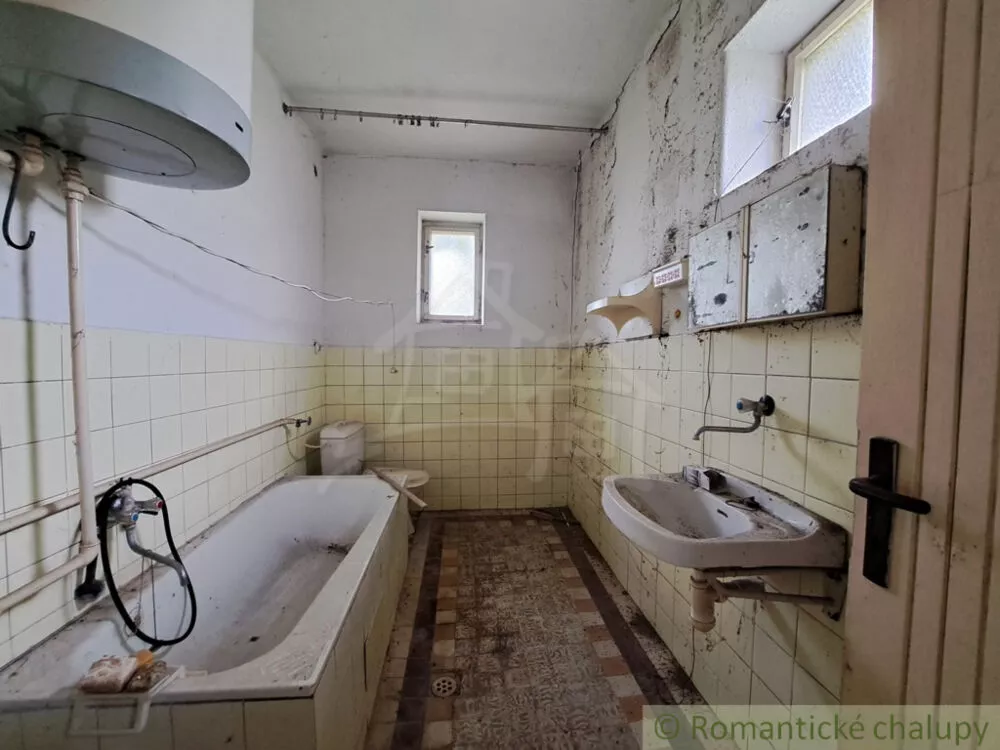 Rodinný dom na predaj 180m2, Šurianky, 154110_38