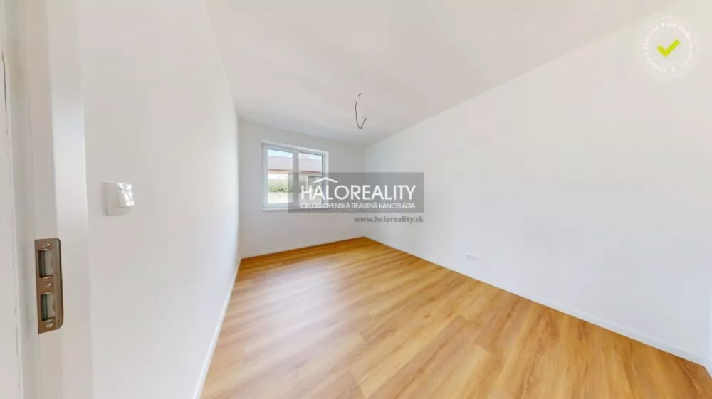 Rodinný dom na prenájom 92m2, Baka, 156998_15