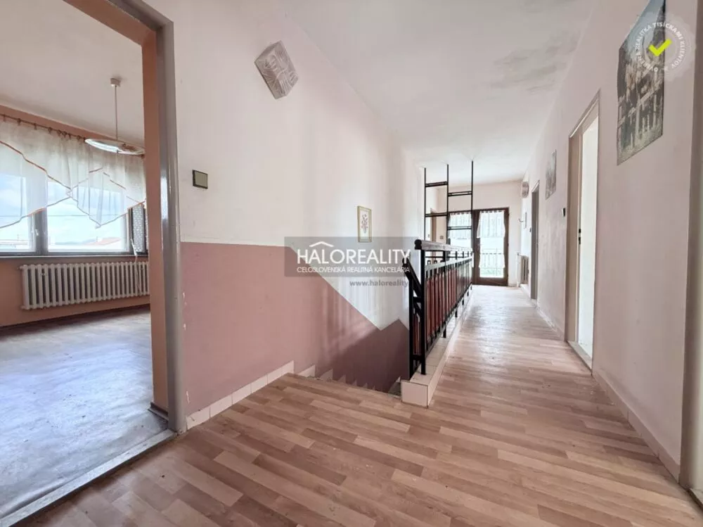 Rodinný dom na predaj 505m2, Oslany, 158223_10