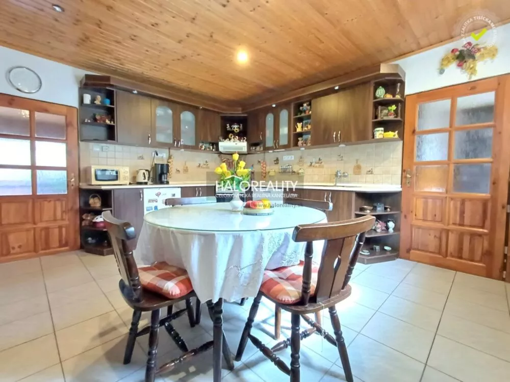 Rodinný dom na predaj 210m2, Prievidza, 158250_11