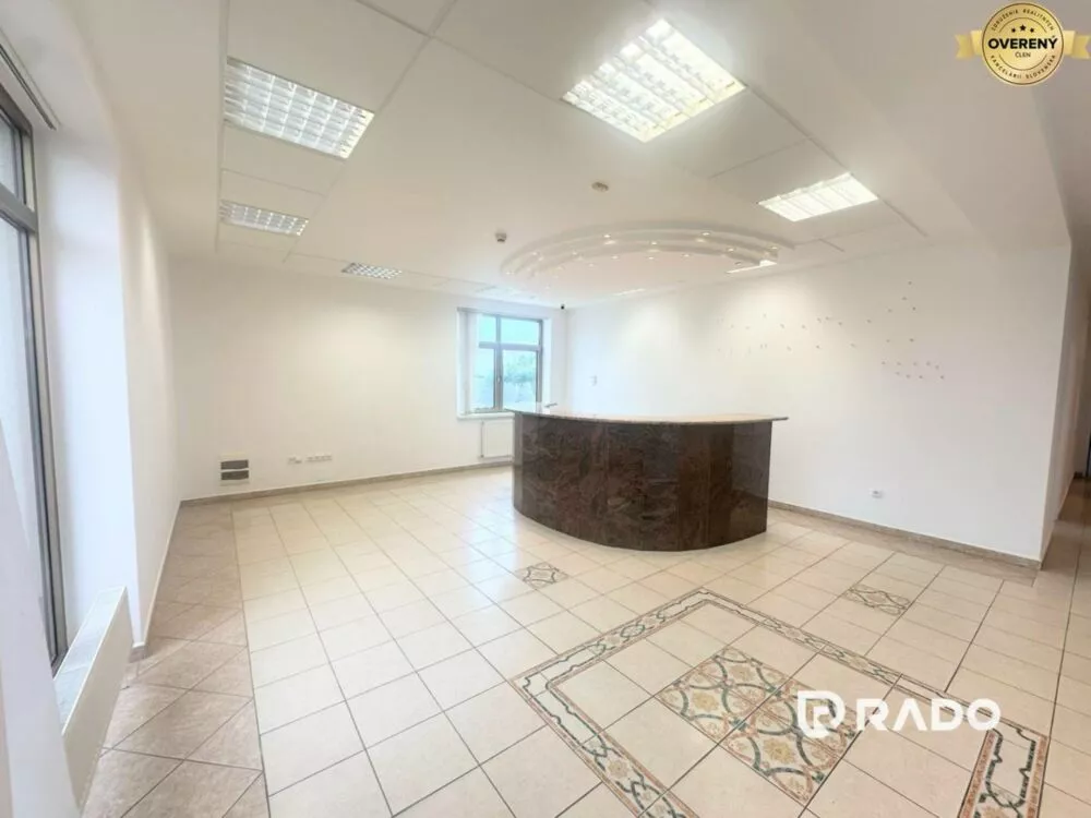 Obchodné priestory na prenájom 400m2, Zlatovská, Trenčín, 158529_1