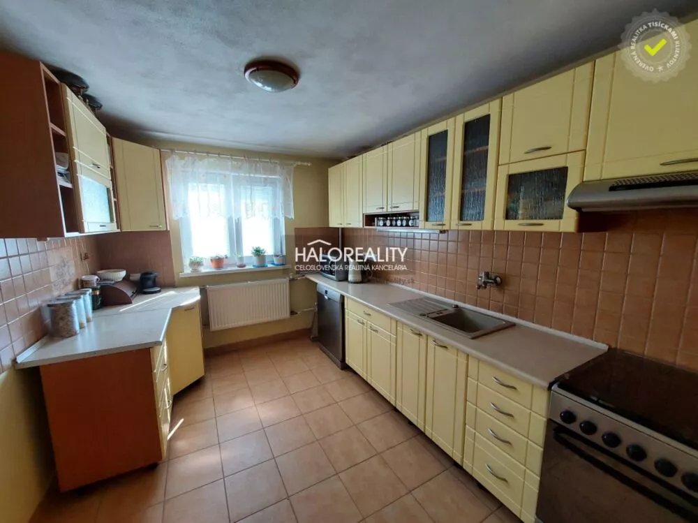 Rodinný dom na predaj 250m2, Prievidza, 154830_2