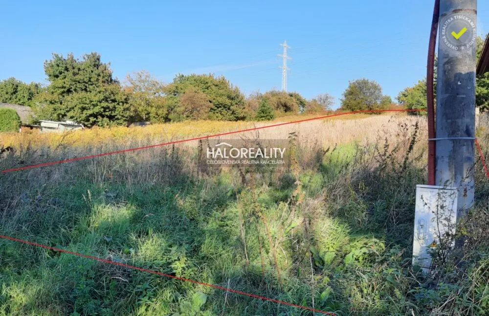 Pozemok pre rod. domy na predaj 1910m2, Petrovany, 158656_1