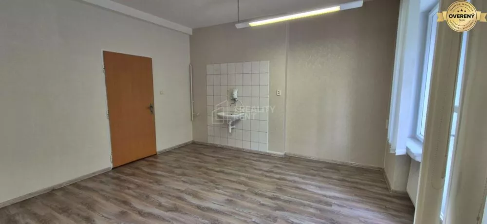 Obchodné priestory na prenájom 25m2, Republiky, Žilina, 158950_1